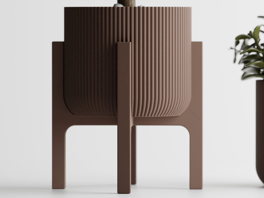 Elevated Plant Pot – Four-Legged Design