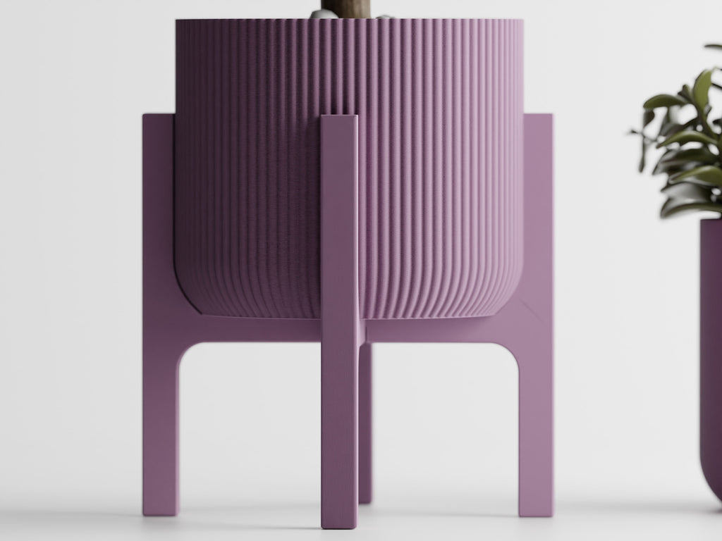 Elevated Plant Pot – Four-Legged Design