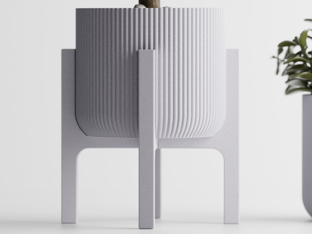 Elevated Plant Pot – Four-Legged Design