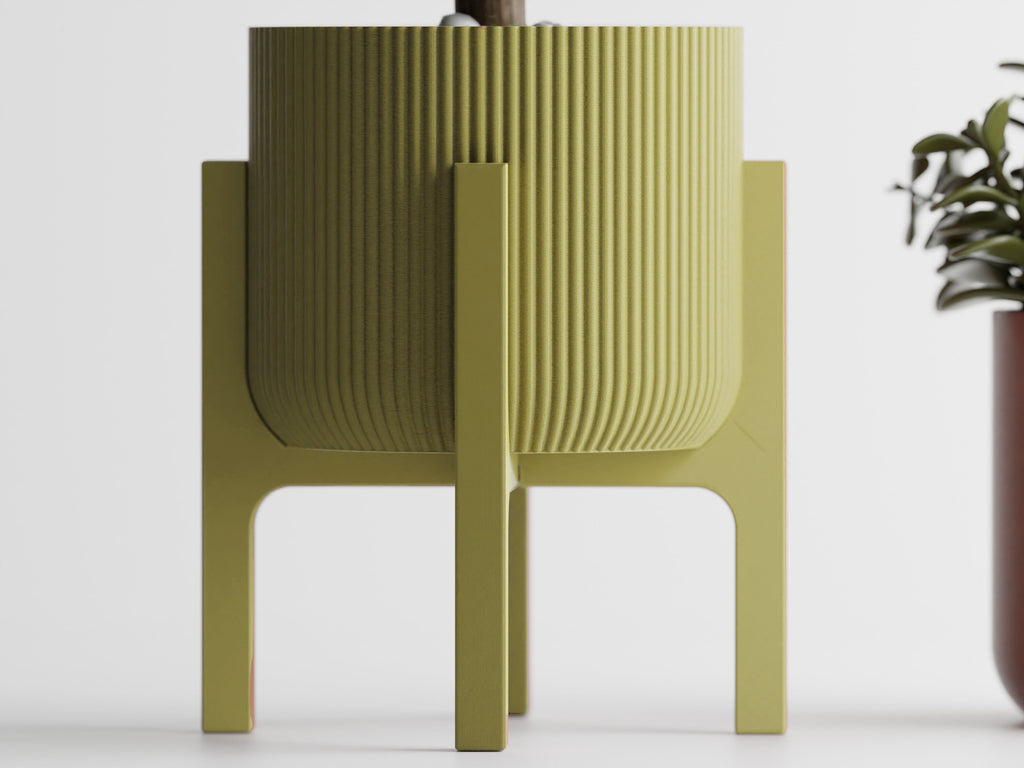 Elevated Plant Pot – Four-Legged Design